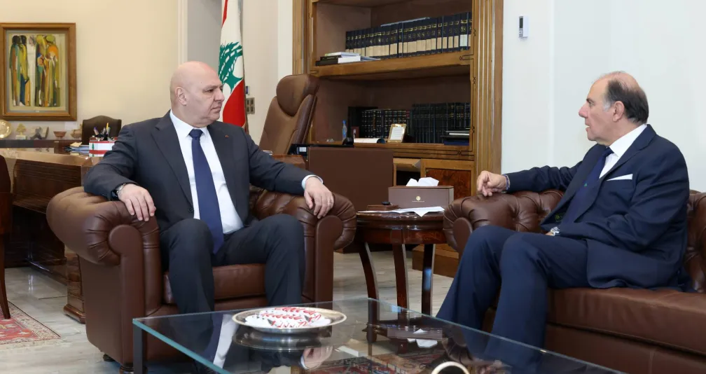 طعن رئاسي يهدد بإعادة لبنان إلى «نقطة الصفر» مع صندوق النقد الدولي